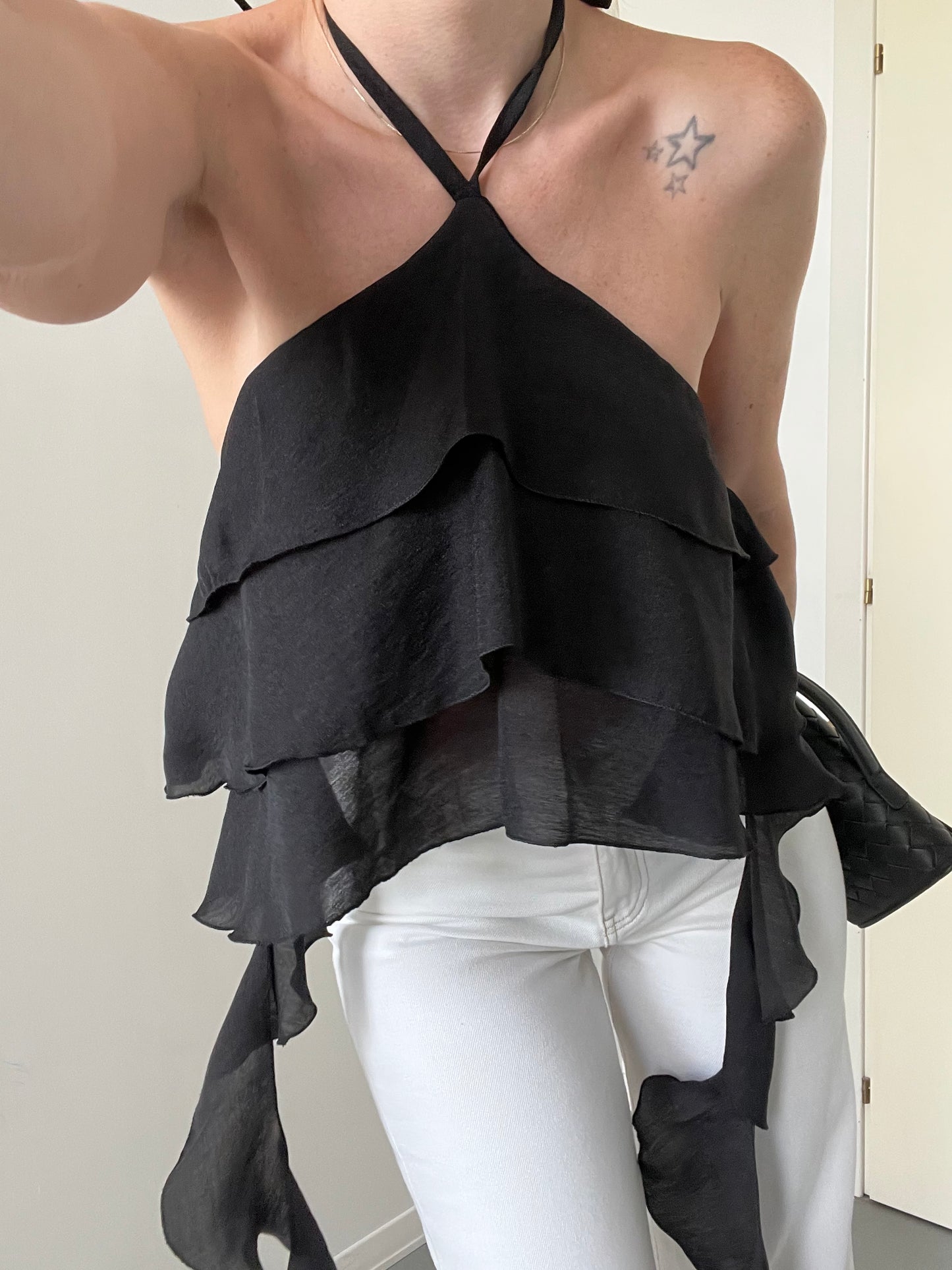 TOP NEREA VOLANT NOIR