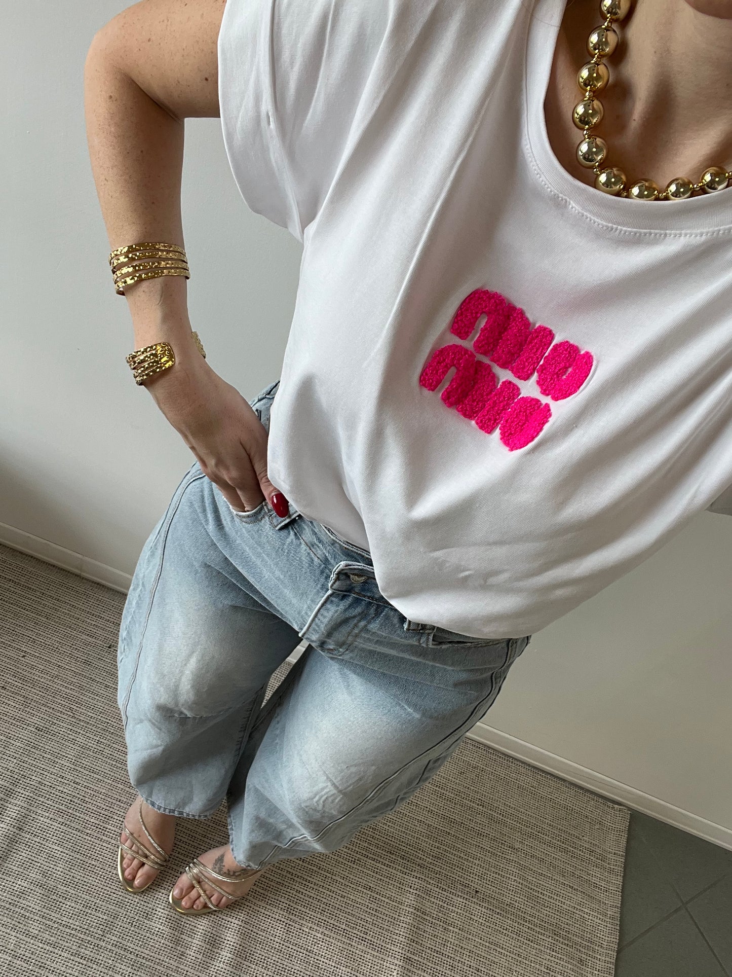 T-shirt boucle
