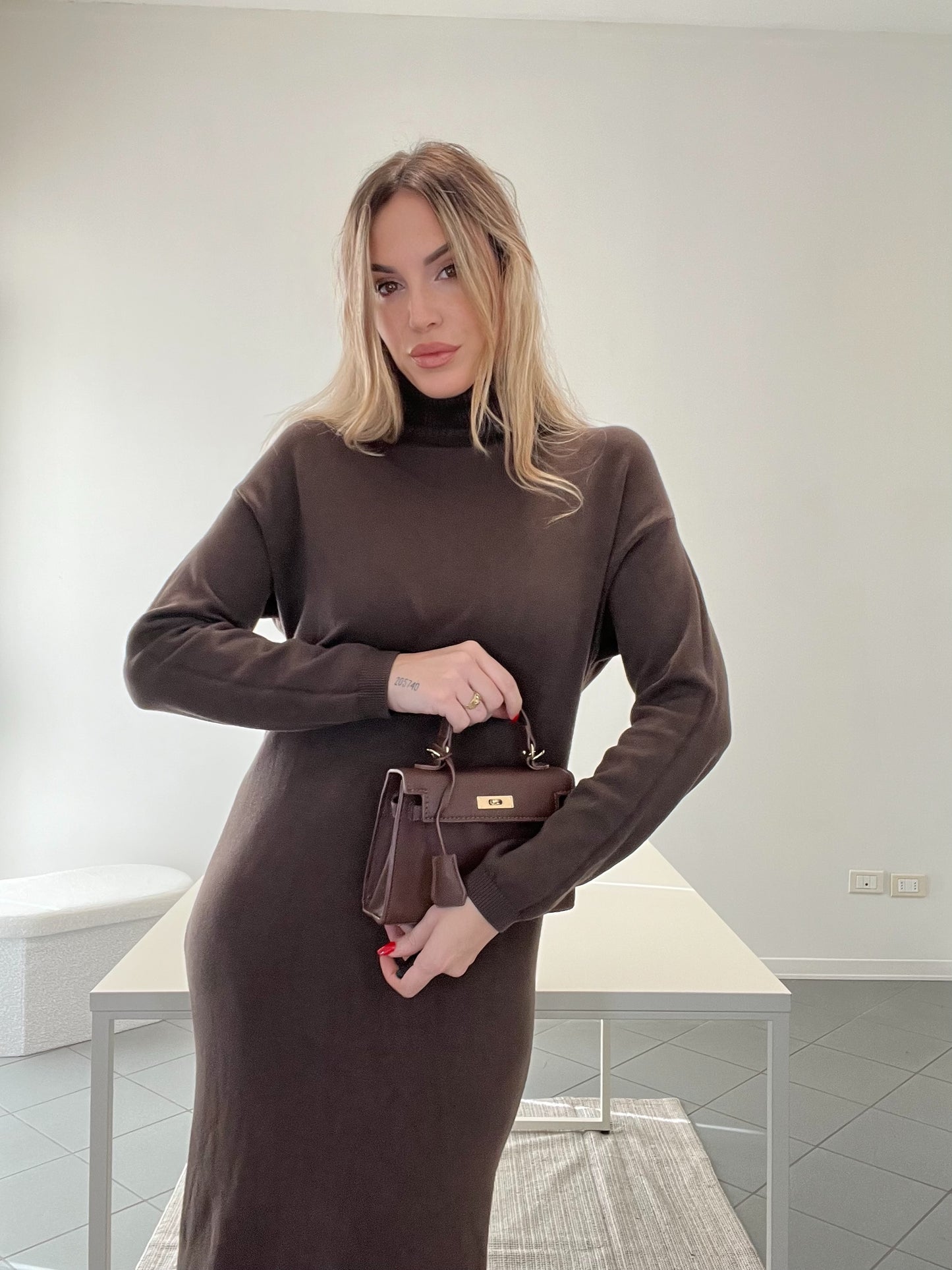 ABITO LUNGO