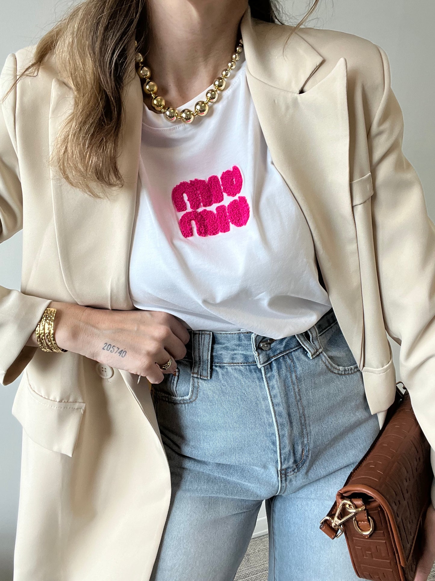 T-shirt boucle
