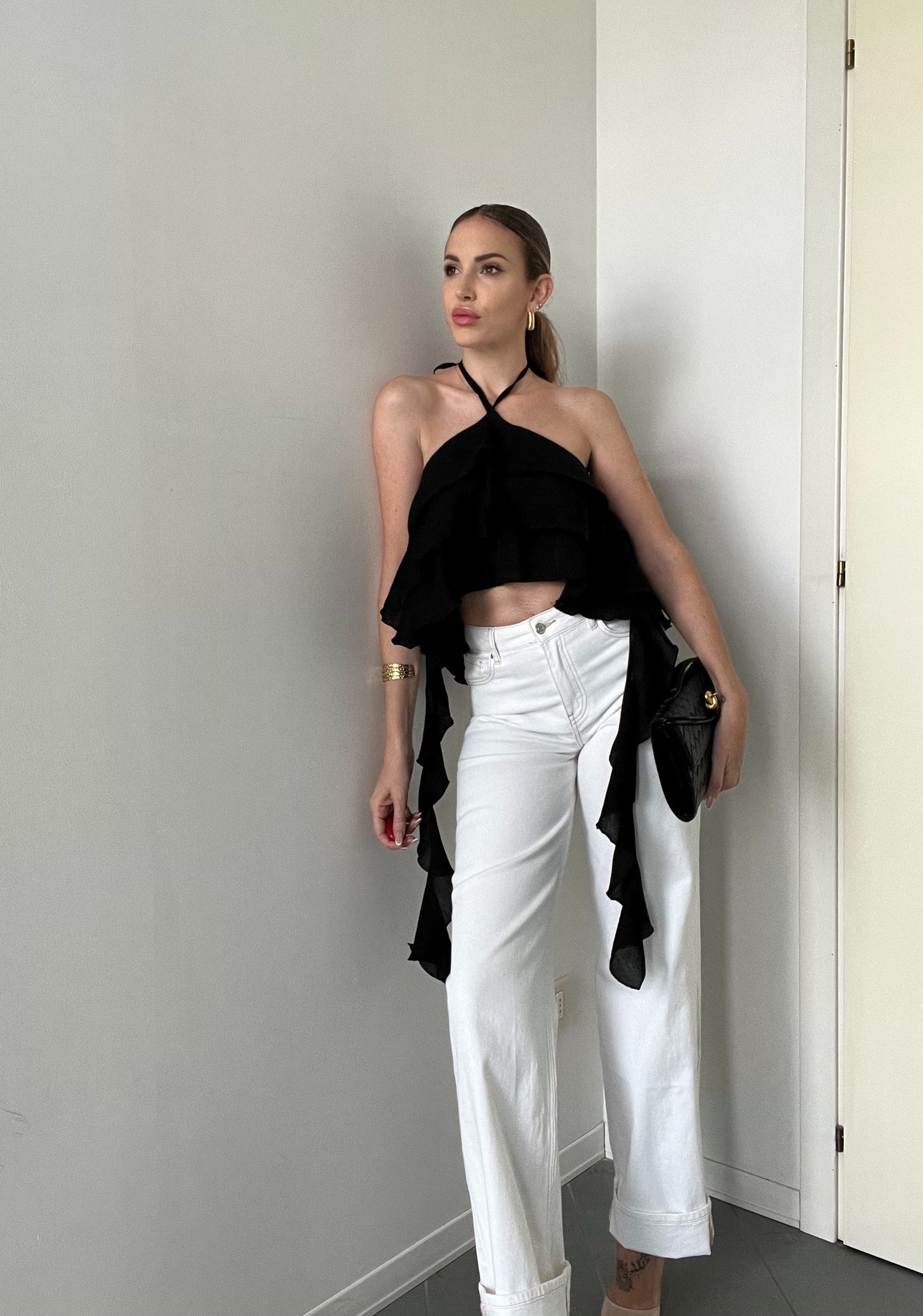 TOP NEREA VOLANT NOIR