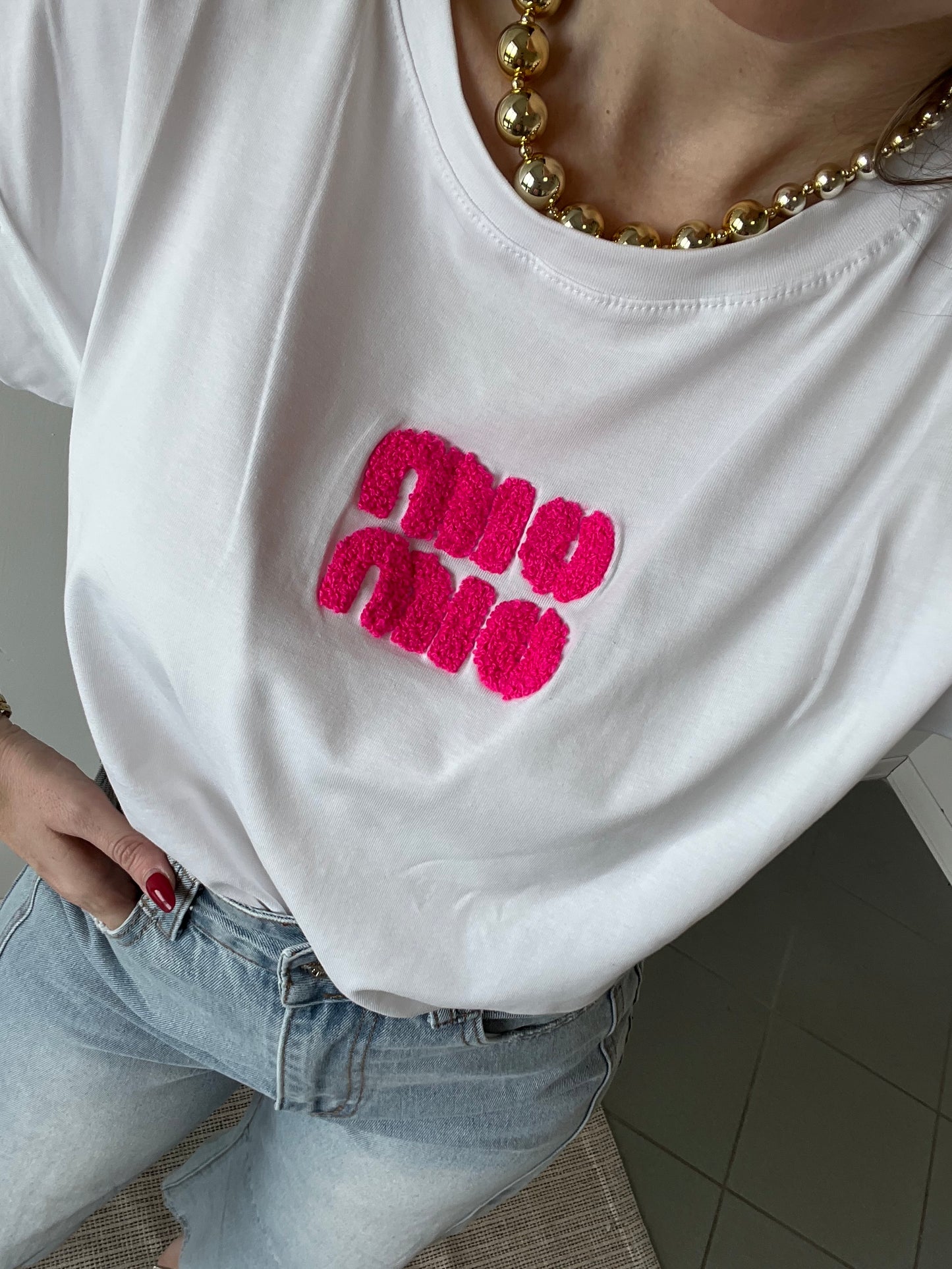 T-shirt boucle