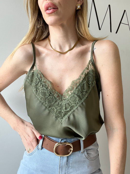 TOP IN RASO VERDE OLIVA